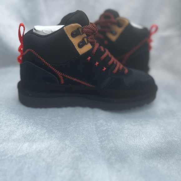 Women’s Ugg Highland Hi Heritage - Picture 6 of 9